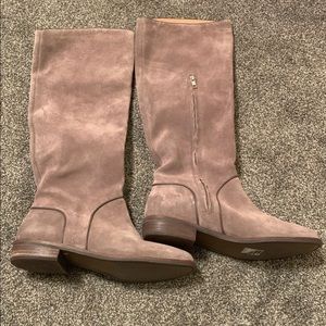 Ugg Suede boots women’s 11 mushroom